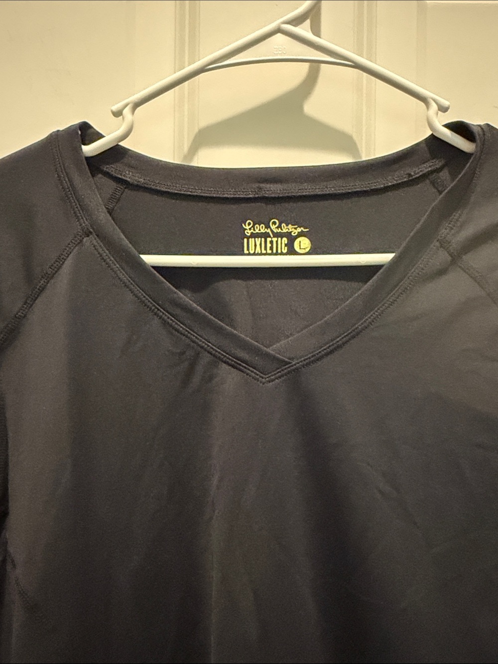 Lilly Pulitzer Luxletic Renay Sunguard Long Sleeve Top Onyx Black Large - Picture 7 of 10